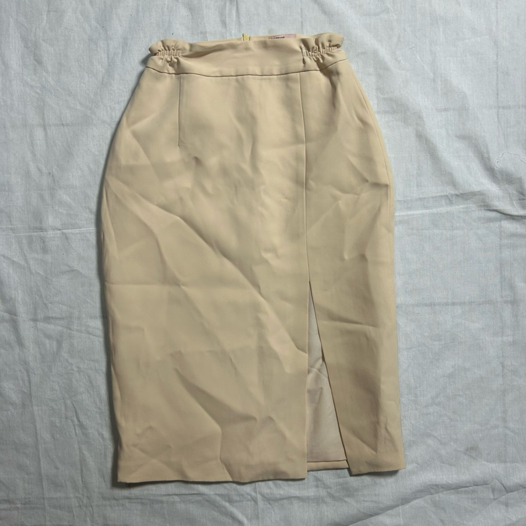 BNKBRAND กระโปรงมือ2 เอว22“-26”