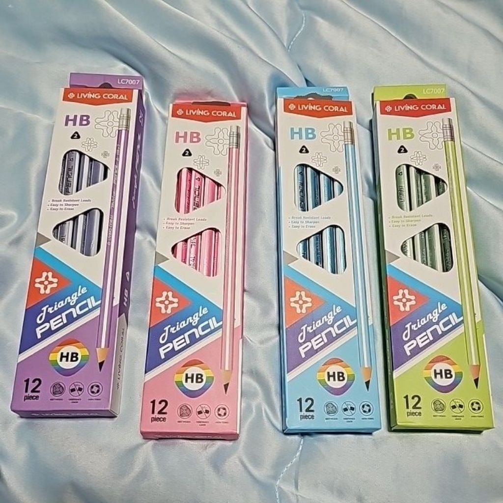 ดินสอHBลายกาตูนย์ แพ็ค12 แท่ง/กล่องถ้าต้องการกล่องสีไหนทักเเชทเเจ้งได้ค่่ะ