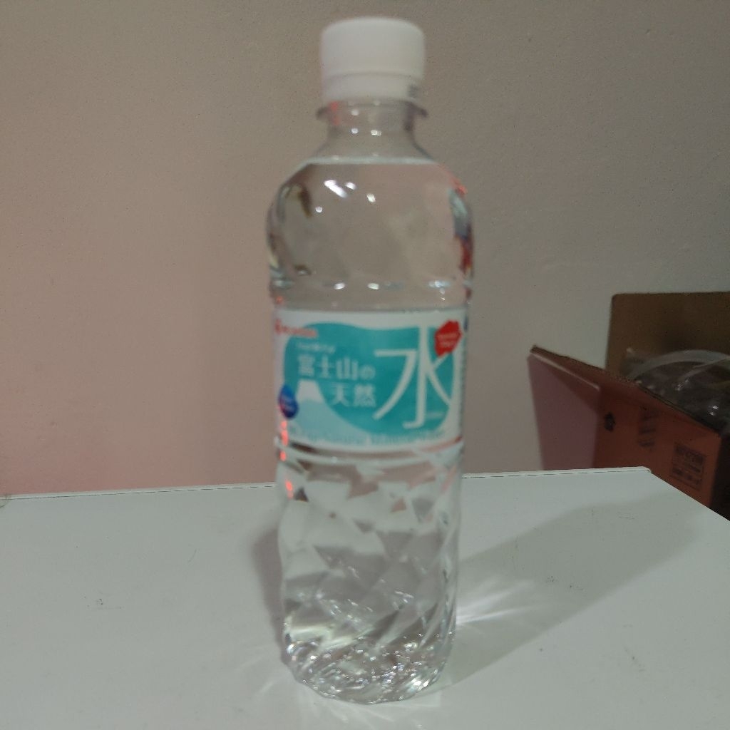 น้ำแร่ธรรมชาติจากภูเขาฟูจิ (Mt. Fuji Natural Mineral Water) IRIS OHYAMA