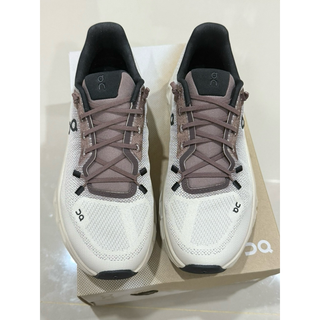 มือ1💯รองเท้า on cloud