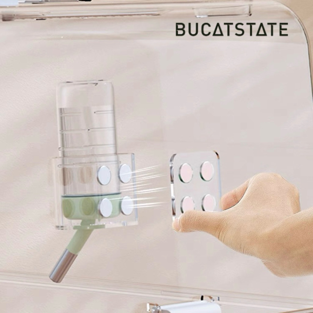 [BUCATSTATE] ที่ตั้งขวดน้ำแม่เหล็ก ที่ตั้งขวดน้ำสำหรับกรงอะคริลิค ที่ตั้งขวดน้ำ แฮมสเตอร์ กระรอก สัตว์เลี้ยงขนาดเล็ก