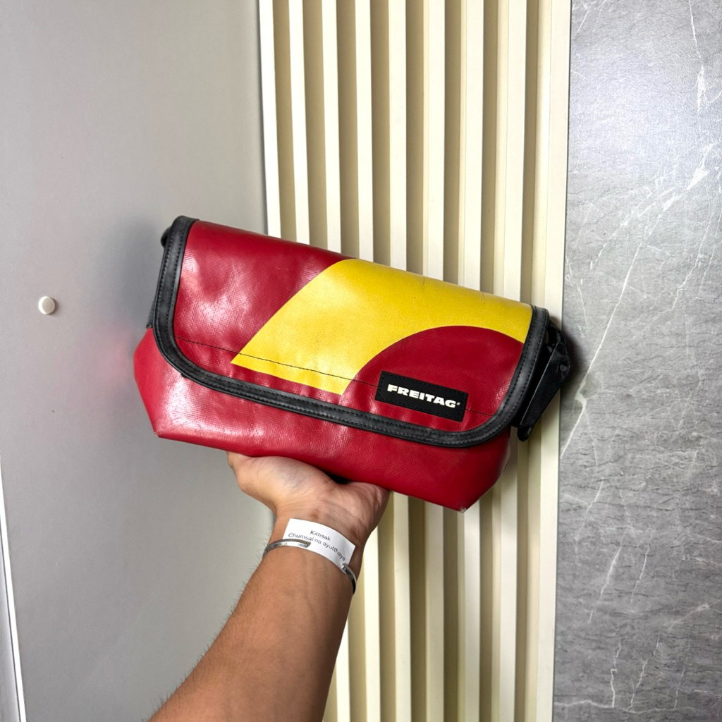 Freitag Hawaii ผ้าแดงเหลือง🔴🔴🟡🟡🟡