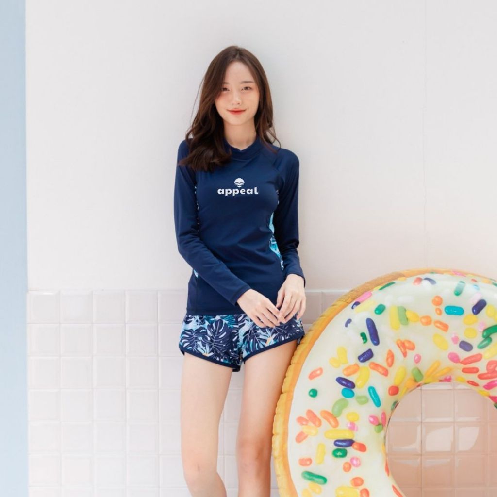 APPEAL ชุดว่ายน้ำแขนยาว ชุดว่ายน้ำผู้หญิงแขนยาว แรชการ์ดกันUV มีดีเทลลาย คู่ กางเกงรุ่นใหม่ขาสั้น 2 ชั้น ใส่สบายมาก P066