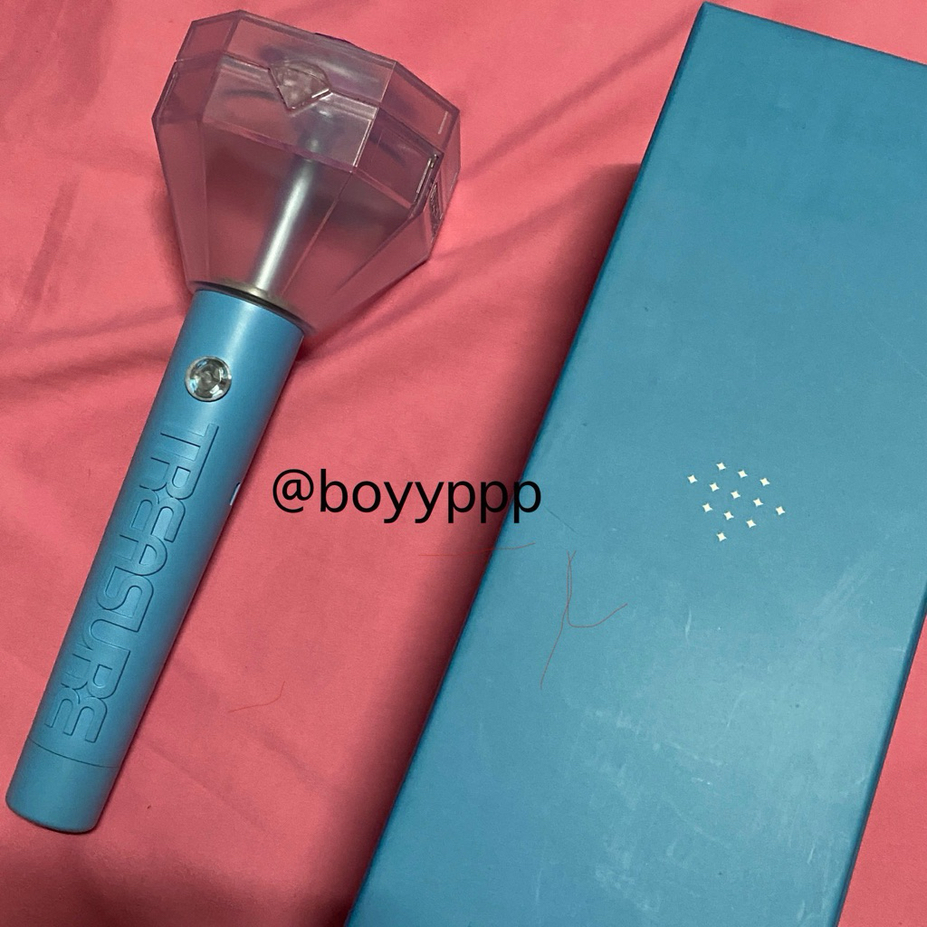 แท่งไฟTreasureมีการ์ดพร้อม