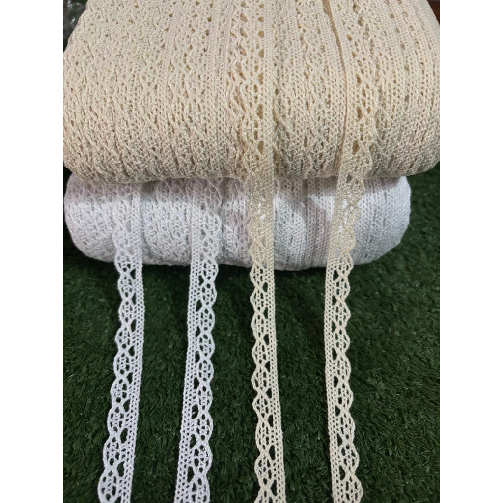 ลูกไม้ถัก กว้าง 15มิล ยาว10หลา/ราคา90บาท