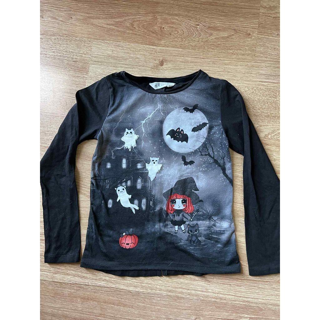 “เสื้อฮาโลวีนแขนยาวสุดคิ้วท์ H&M แท้ ตั้งแต่เด็กสูง110–140 ซม.แฟนซี ใส่แล้วน่ารักมือสองสภาพดี ซักสะอ