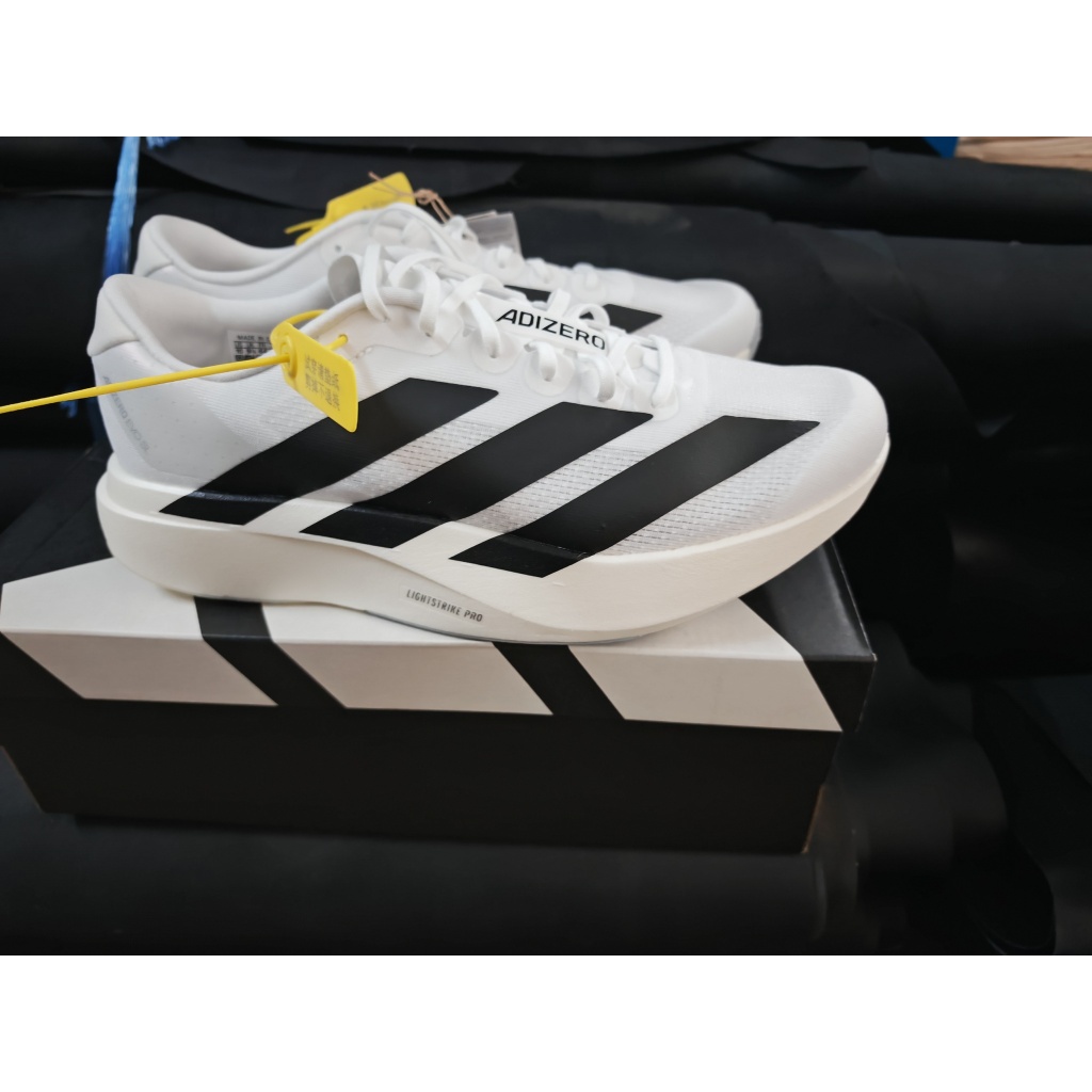 รองเท้าผ้าใบ EVO SL White Black