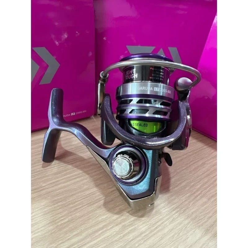 Daiwa รอกสปิน Garuda LT ของแท้100% มีใบรับประกัน ส่งจากไทย รุ่น Limited Edition ระบบ Magsealed แขนคู่ เหมาะสำหรับตกหมึก