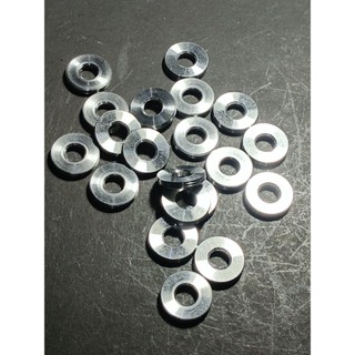 แหวนสแตนเลสเบอร์ 10กลึงจี้ลายขอบ 15.5 มิล