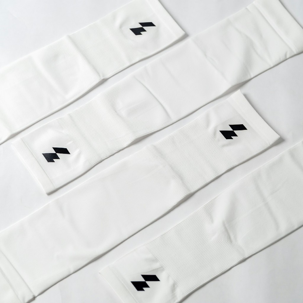 MOTIVE ปลอกแขน Arm Sleeves รุ่น AeroSkin ปลอกแขนกันแดด ปลอกแขนวิ่ง ไร้รอยต่อ - รูปที่ 7