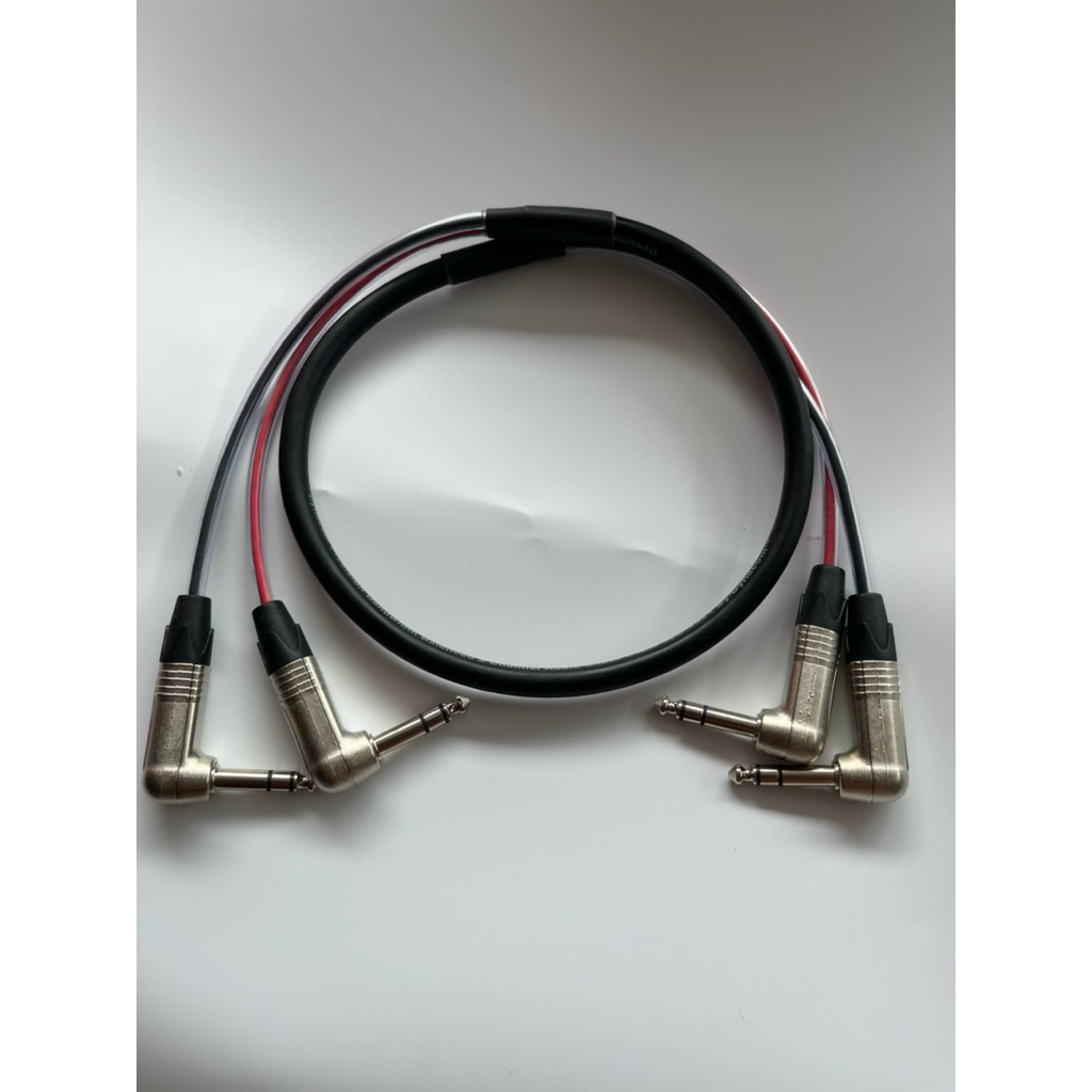 สายtrs แบบตัวLหัวท้าย L/R ทำจากสายมัลติคอร์2คอร์ของยี่ห้อDynacomหัวของLidgeทั้งช