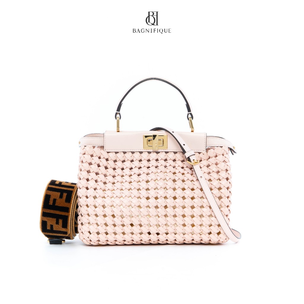 [ของแท้💯] FENDI  PEEKABOO MINI PINK LAMB GHW  มีใบรับประกัน ตรวจสอบได้ทุกใบ ✅