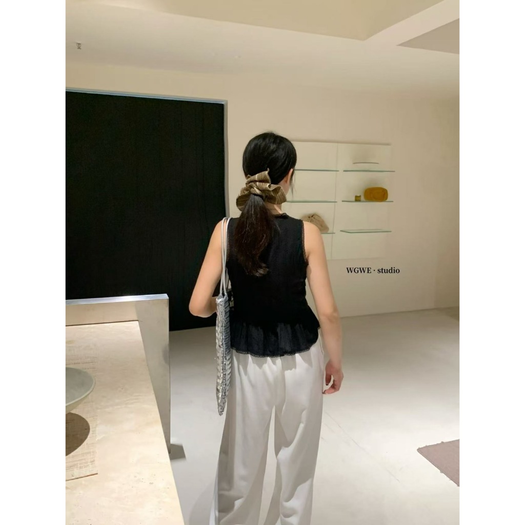 Dolly Chic - เสื้อกล้าม คอวี งานฉลุลูกไม้ ผูกหน้าผ้าคอตตอน คัตติ้งดีมาก สไตล์สาย ฝ - รูปที่ 3