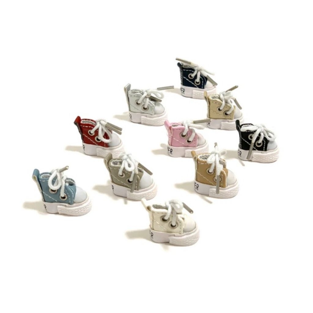 Sneakers Surprise Happy Doll ILEMER