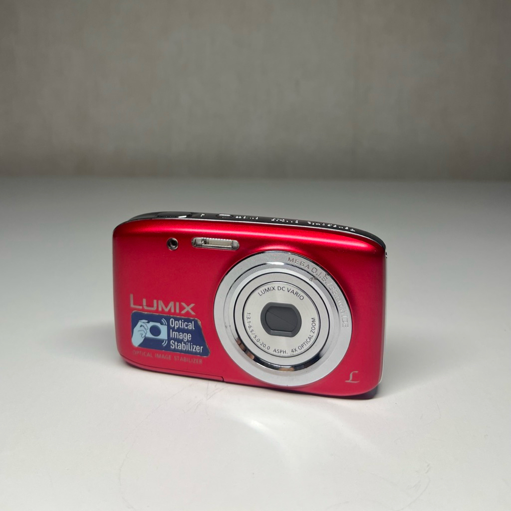 Panasonic Lumix DMC-S5 (Red)