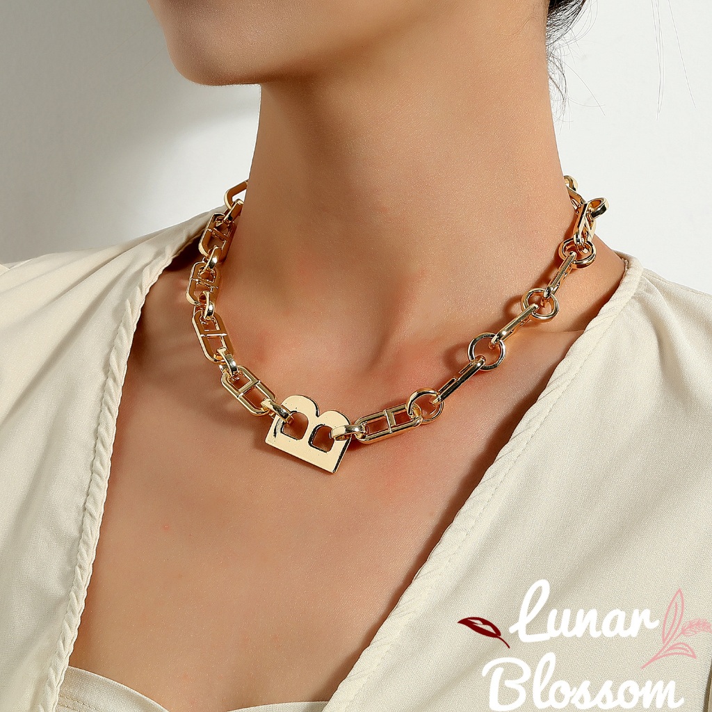 Lunar Blossom✨✨สร้อยคอจี้สไตล์เกาหลี y2kสร้อยคอผู้หญิง เซ็ตสร้อยคอสไตล์โบฮีเมียน สร้อยคอแฮนด์เมด