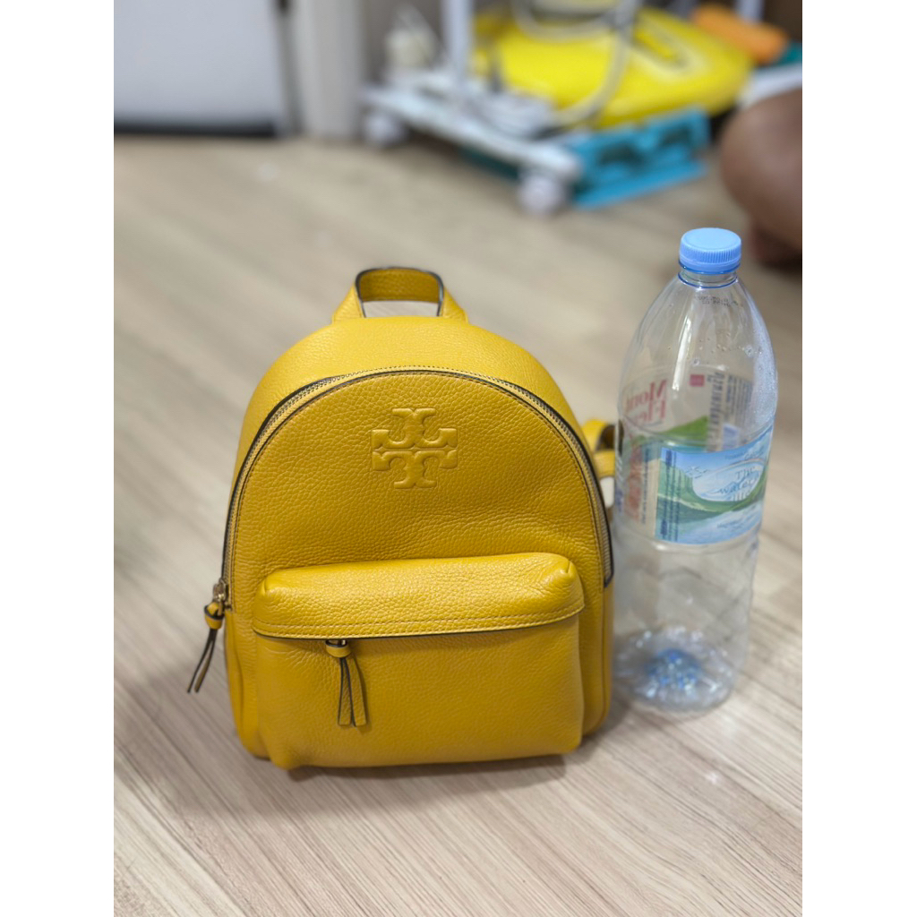 USED TORY BURCH กระเป๋าเป้สะพายหลัง สีเหลือง ของแท้ 100%