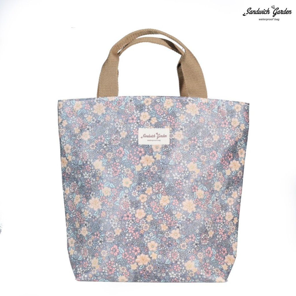 [ใหม่! ผ้าเคลือบกันน้ำแบบด้าน นิ่มแต่เป็นทรง] กระเป๋าถือแฟชั่น สายกระเป๋าผ้าลูกฟูก มีซิปตรงกลาง แบรนด์ Sandwich Garden