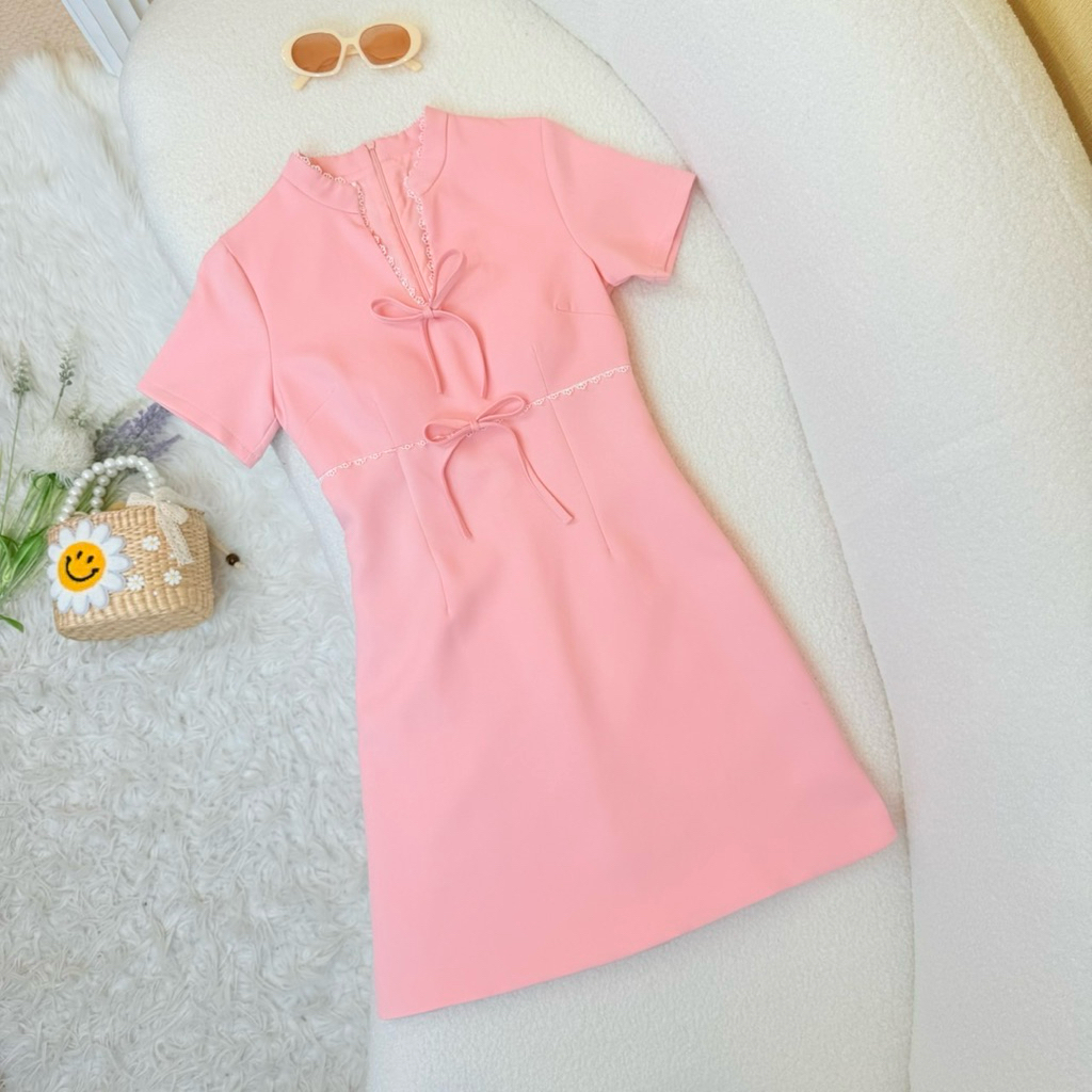 [LISA] A1092 ชุดเดรสกระโปรงคอวีแขนสั้นดีเทลแต่งผูกโบว์ เรียบหรูผู้ดีดูแพง ใส่เที่ยว ดินเนอร์ คาเฟ่ ออกเดท