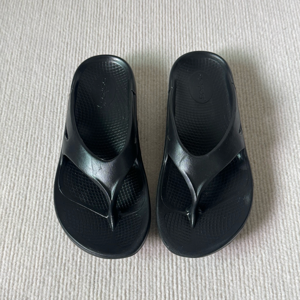 Oofos รองเท้าเพื่อสุขภาพมือสองของแท้ ไม่มีกล่อง sz.39