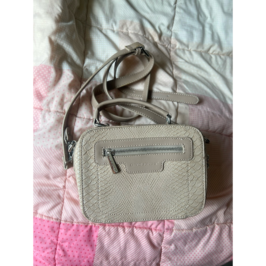 กระเป๋าDevid Jonesมือสอง สภาพ95%