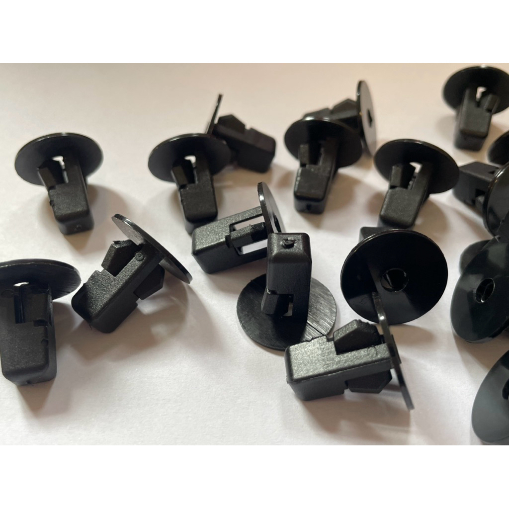 (เลือกจำนวน) กิ๊บ พลาสติกซุ้มล้อ บังฝุ่น โป่งล้อ TOYOTA VIGO, REVO,TIGER,MIGHTY-X,ALTIS,VIOS,YARIS OEM
