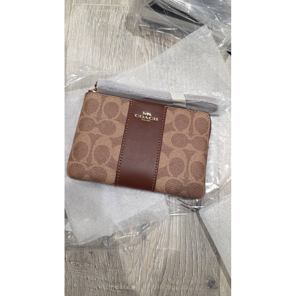 คล้องมือ รุ่นใหม่ หายาก สีคลาสิค น้ำตาล