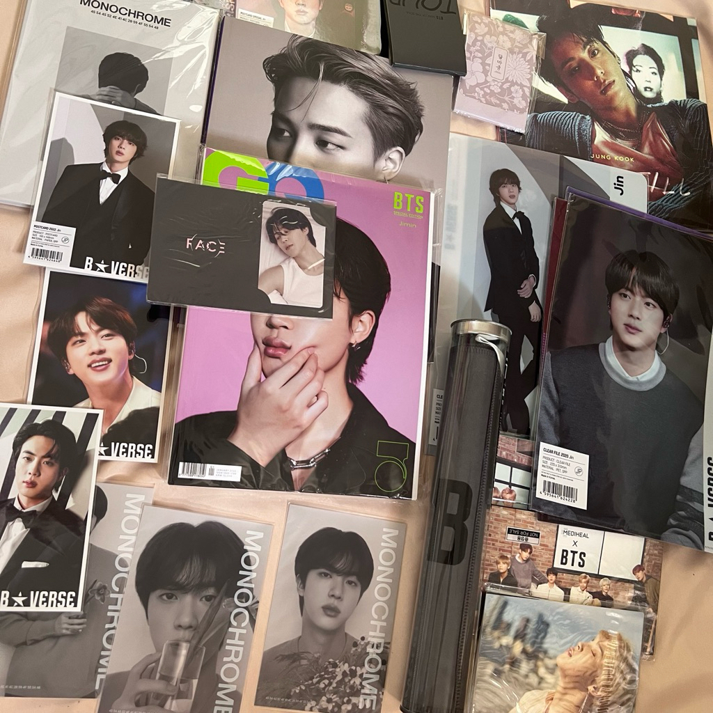 BTS พร้อมส่ง💟การ์ด โปสการ์ด นิตยสาร photobook และอื่นๆ