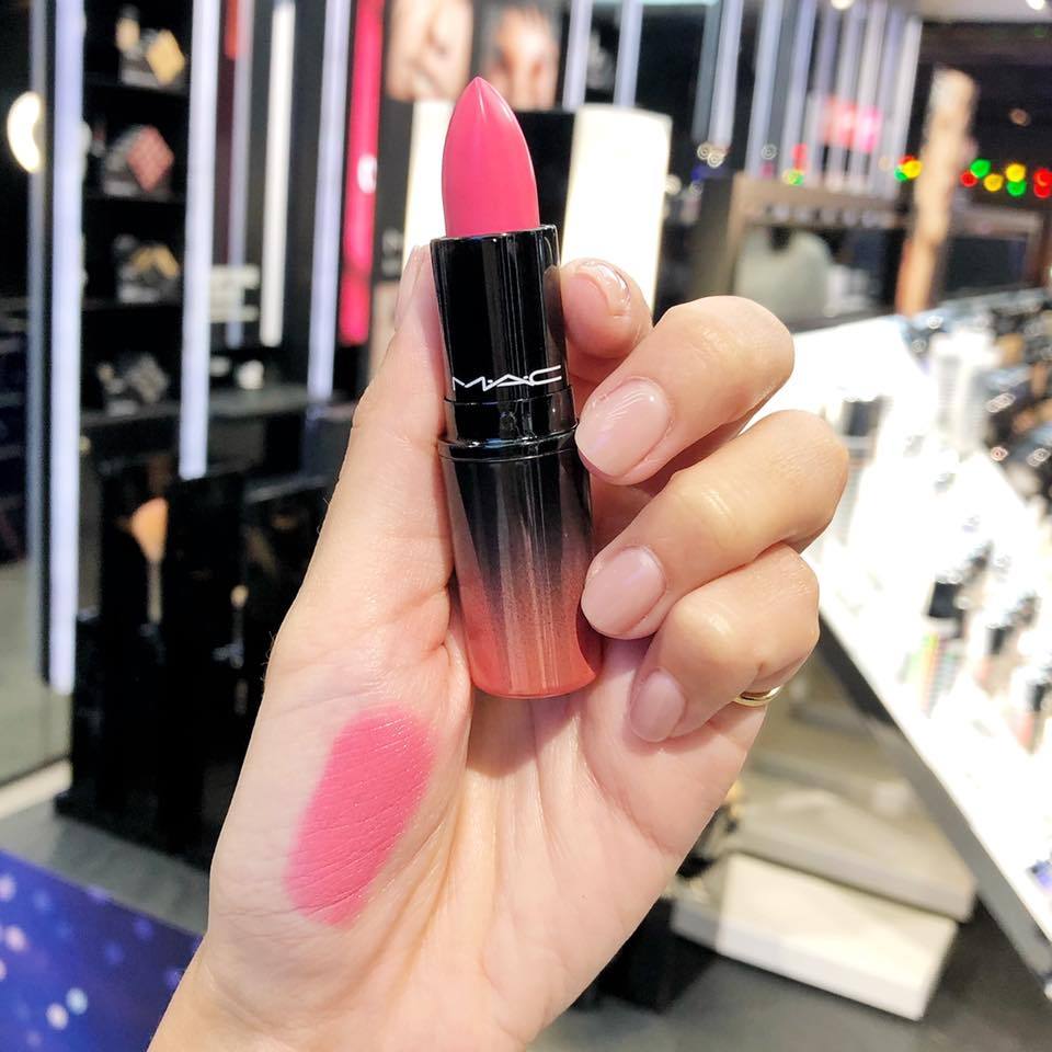 พร้อมส่ง ลิปสติกแบ่งขาย M a c lipstick สี VANITY BONFIRE (417) ขนาด 0.25g. แถมฟรีแปรงทาลิป