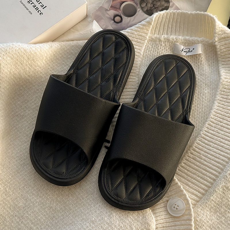 รองเท้าแตะน่ารักๆ รองเท้าแตะพื้นนิ่ม ทำจากยางอย่างดี ไม่ทำให้เจ็บเท้า ลายน้องการ์ตูนน่ารักๆ - รูปที่ 3