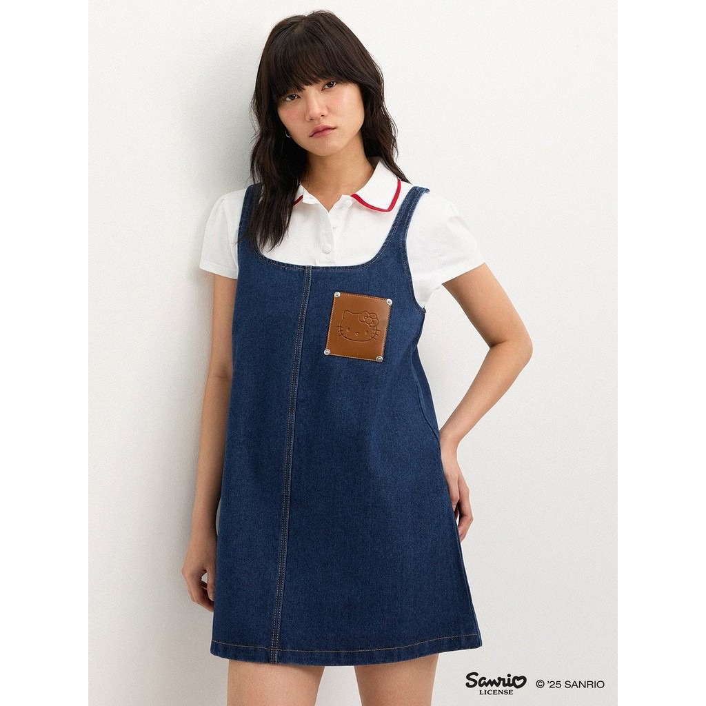 ทั้งเซ็ท Pomelo Pomelo. ♥ Hello Kitty เดรสยีนส์แต่งกระเป๋าที่อก / Pomelo. ♥ Hello Kitty Denim Pocket