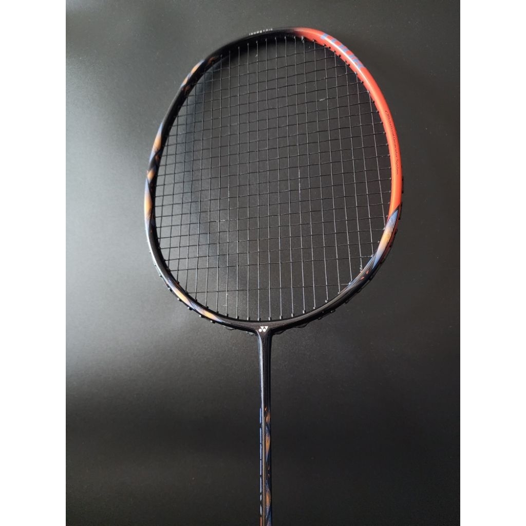 Yonex Astrox 77 Tour ไม้แบดมือสอง