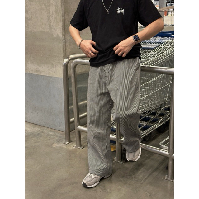 fitment baggy pants “zebra” กางเกงทรงกระบอกลายริ้ว