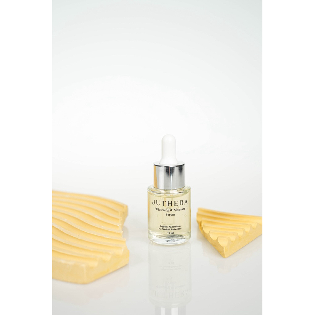 WHITENING & MOISTURE SERUM