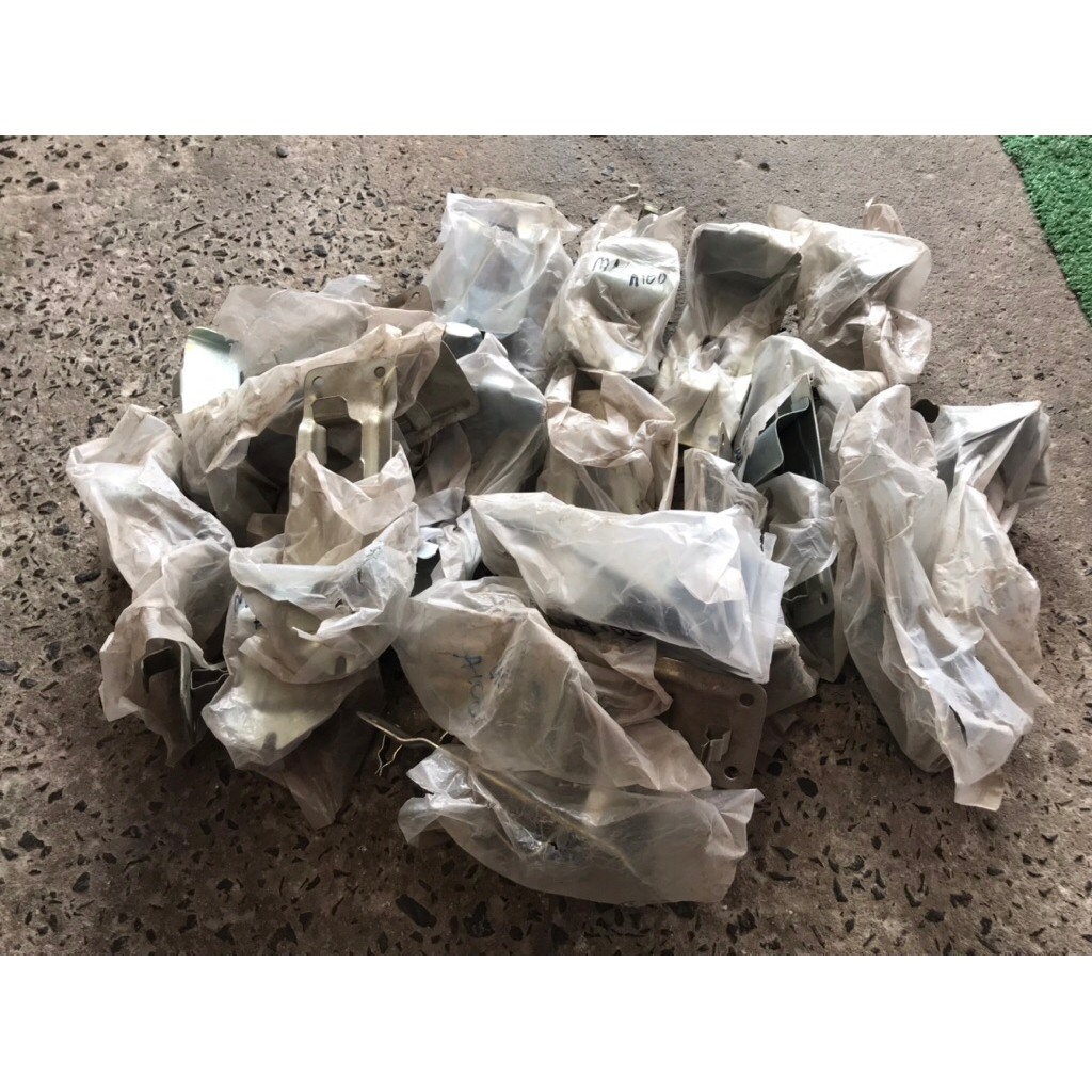 ไฟท้ายชุด Kawasaki ax1 max100 Gtx