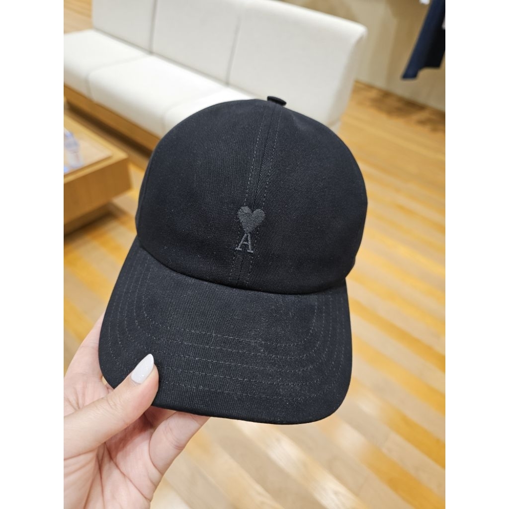 New Ami cap 🖤 ดำใจดำ มือ1ของแท้💯 พร้อมส่ง