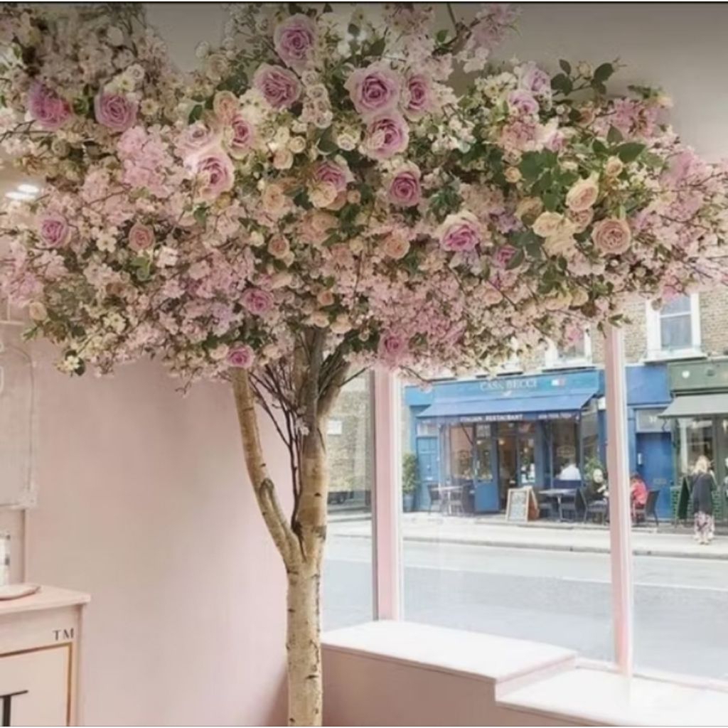 Real tree decorated with rose