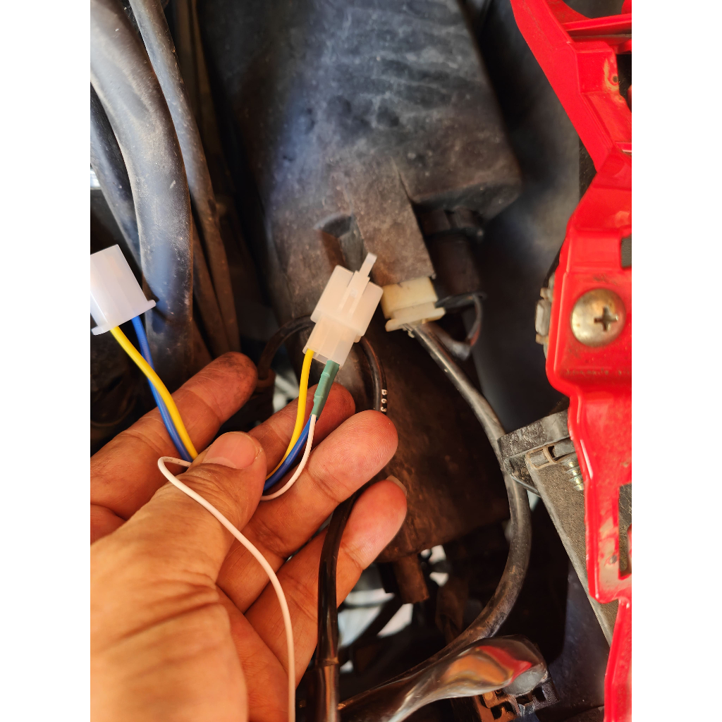 Aerox (ทุกรุ่นทุกปี) ชุดปลั๊กต่อไฟหรี่ในไฟเลี้ยวหน้าตรงรุ่น - รูปที่ 2