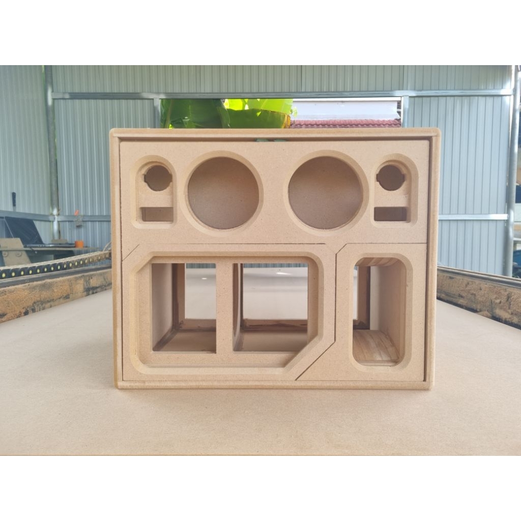 ตู้ลำโพง แบนพาส 6.5 นิ้ว กระแทกข้าง