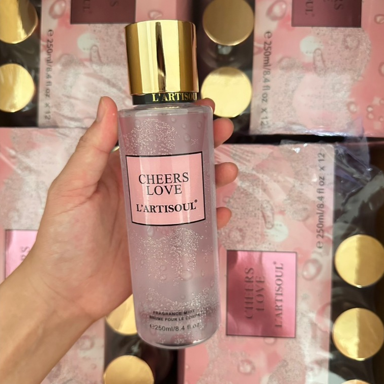 【NEW】สเปย์น้ำหอม L’ARTISOUL 250ml น้ำหอม Unisex กลิ่นหอม แพ็คเกจสวย หรูหรามากๆ หอมติดทนนาน มี 4กลิ่น ขวดใหญ่พร้อมส่ง