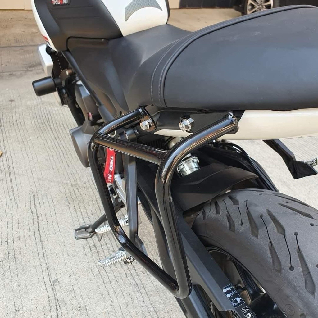 แร็คข้าง Triumph Trident 660