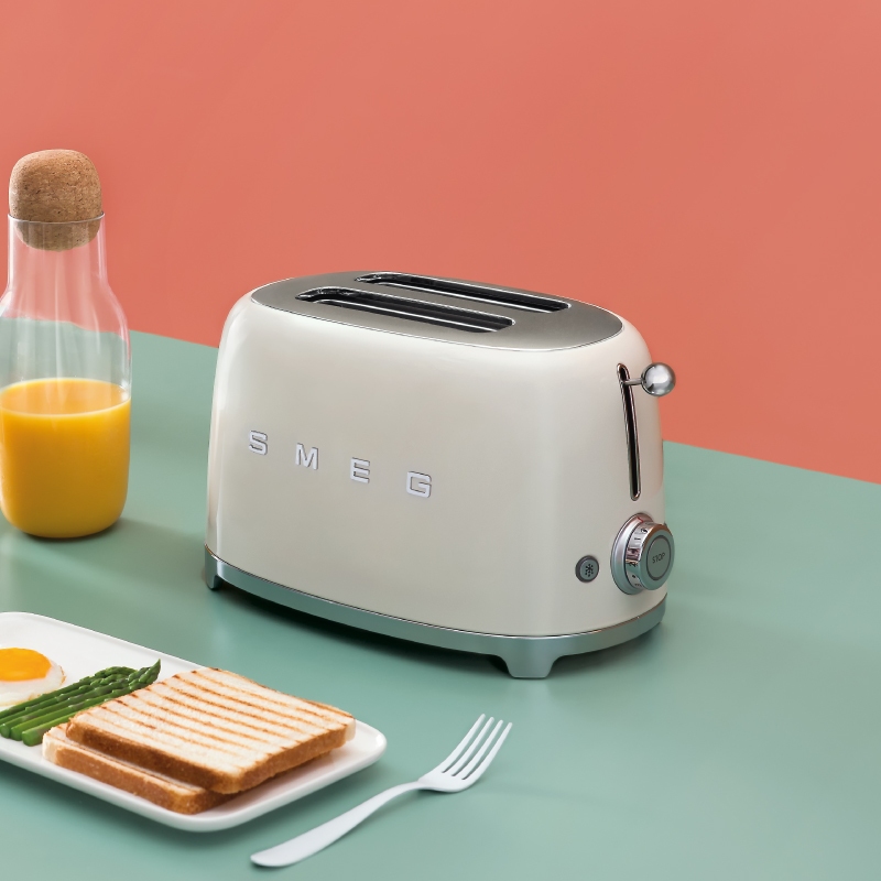 SMEG เครื่องปิ้งขนมปัง รุ่น TSF01