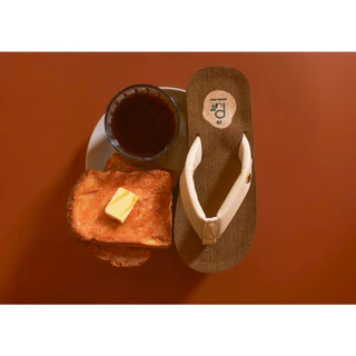 PUFFSHOES.OFFICIAL : Toasty Sandal