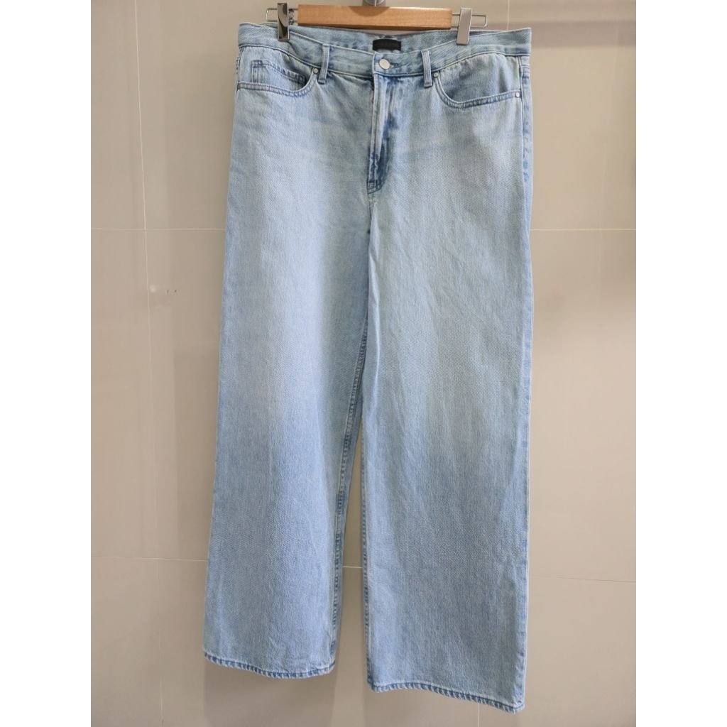 กางเกงยีนส์ Uniqlo baggy jeans เอวต่ำ(ไม่มาก) มือสองใหม่เหมือนมือ 1