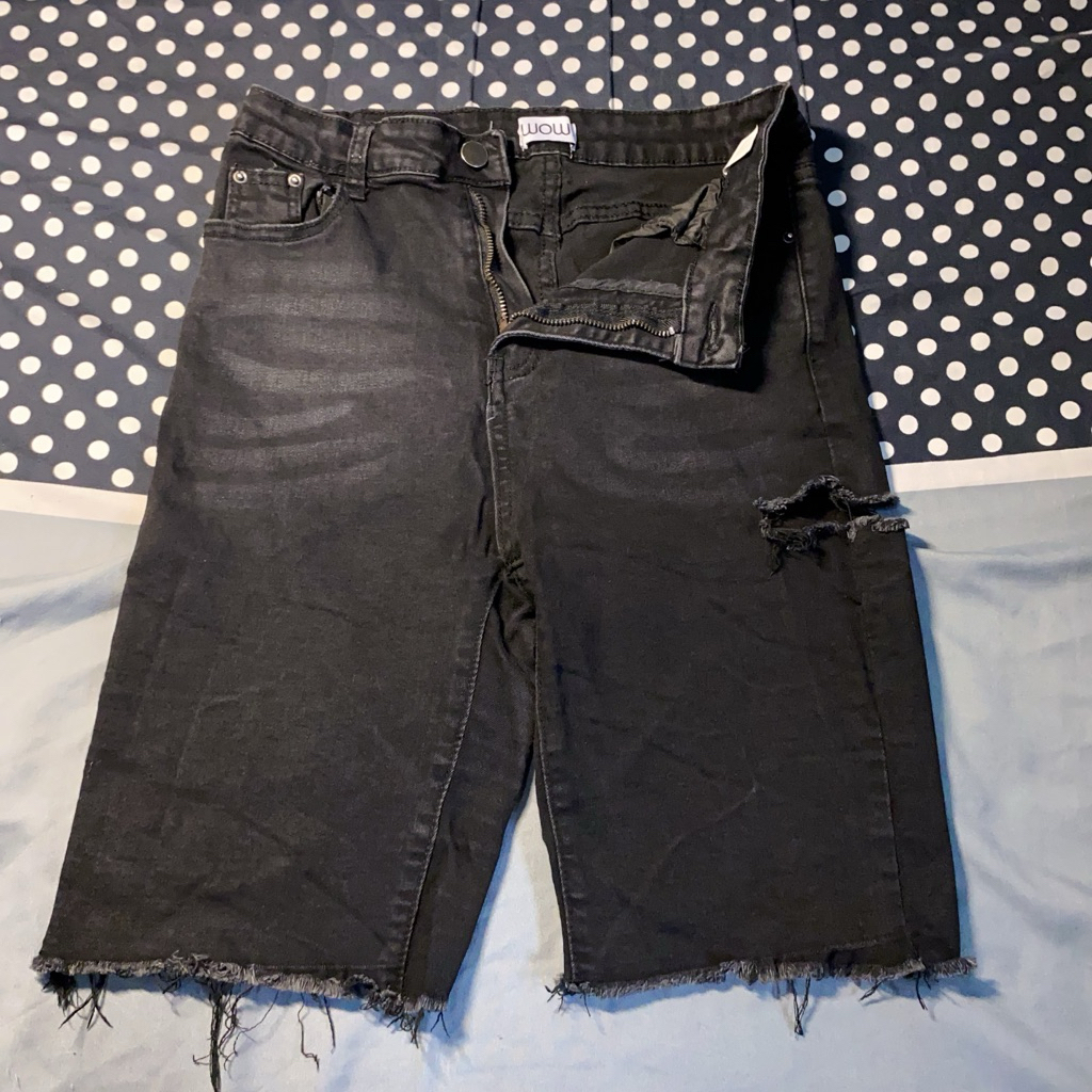 กางเกงยีนส์ขาสามส่วน WoW