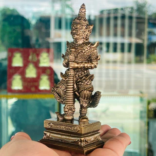 ท้าวเวสสุวรรณ แร่เหล็กน้ำพี้ ขนาดเล็ก ฐานกว้าง2นิ้วสูง4.5นิ้ว เเถมฟรีคาถาบูชา พระผงแร่เหล็กน้ำพี้ เเละทูป