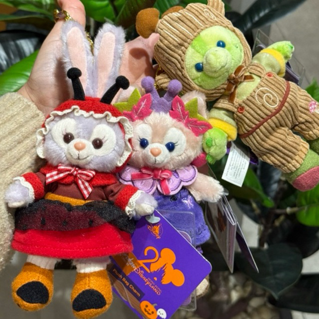 พวงกุญแจตุ๊กตา Duffy and Friends : LinaBell, Stella Lou และ Olu Mel คอลเลกชั่น Halloween 2025 ของแท้