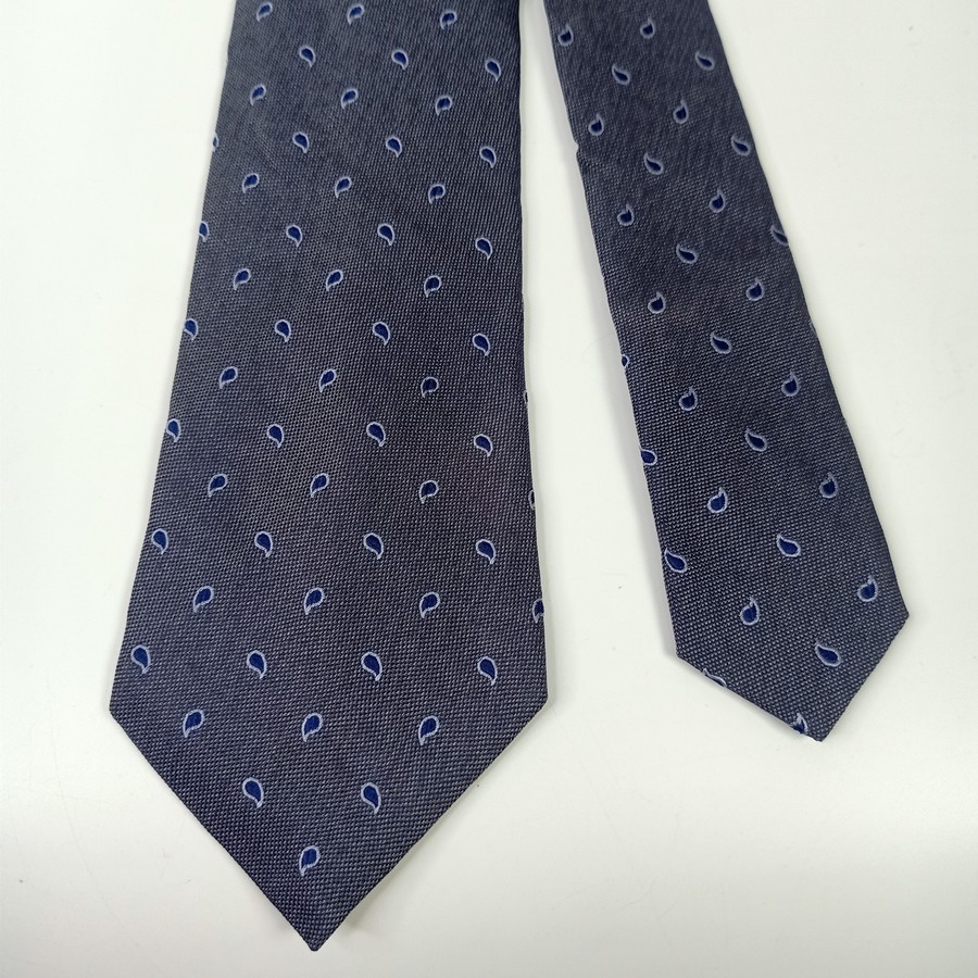 เนคไท มือสอง Andrew's Ties Milano Gray Silk Tie 61 inch Length Made in Italy