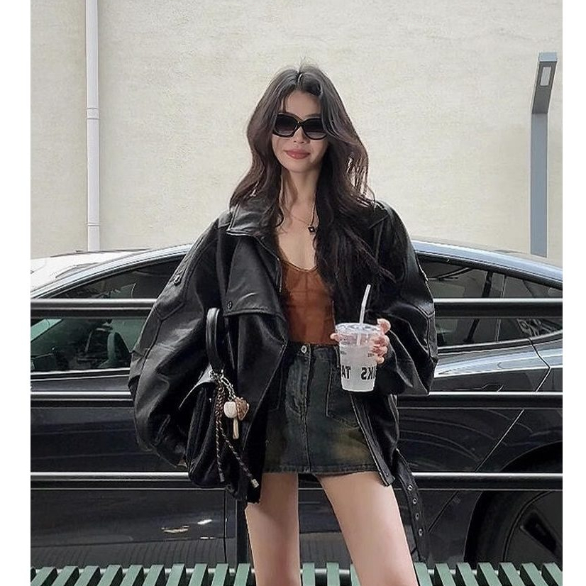 แจ็คเก็ตหนังผู้หญิง 2025 ใหม่ล่าสุด สไตล์ย้อนยุคอเมริกัน โอเวอร์ไซส์ ปกคู่เท่ๆ แจ็คเก็ตมอเตอร์ไซค์แฟ