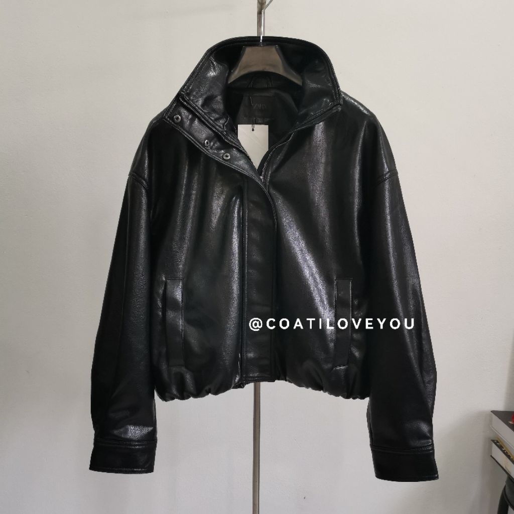ZARA​ ​FAUX​ LEATHER​ BOMBER​ JACKET​ (คอปีน)​